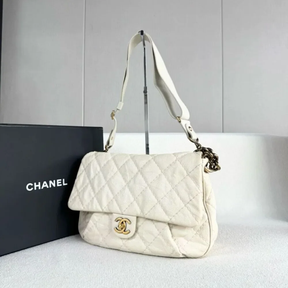 Chanel Women Pre-Loved Bag Very Good Condition